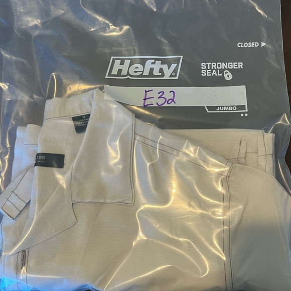 Axis LA men’s tan linen blend button-down shirt w/brown stitching. Lightweight - Picture 6 of 6